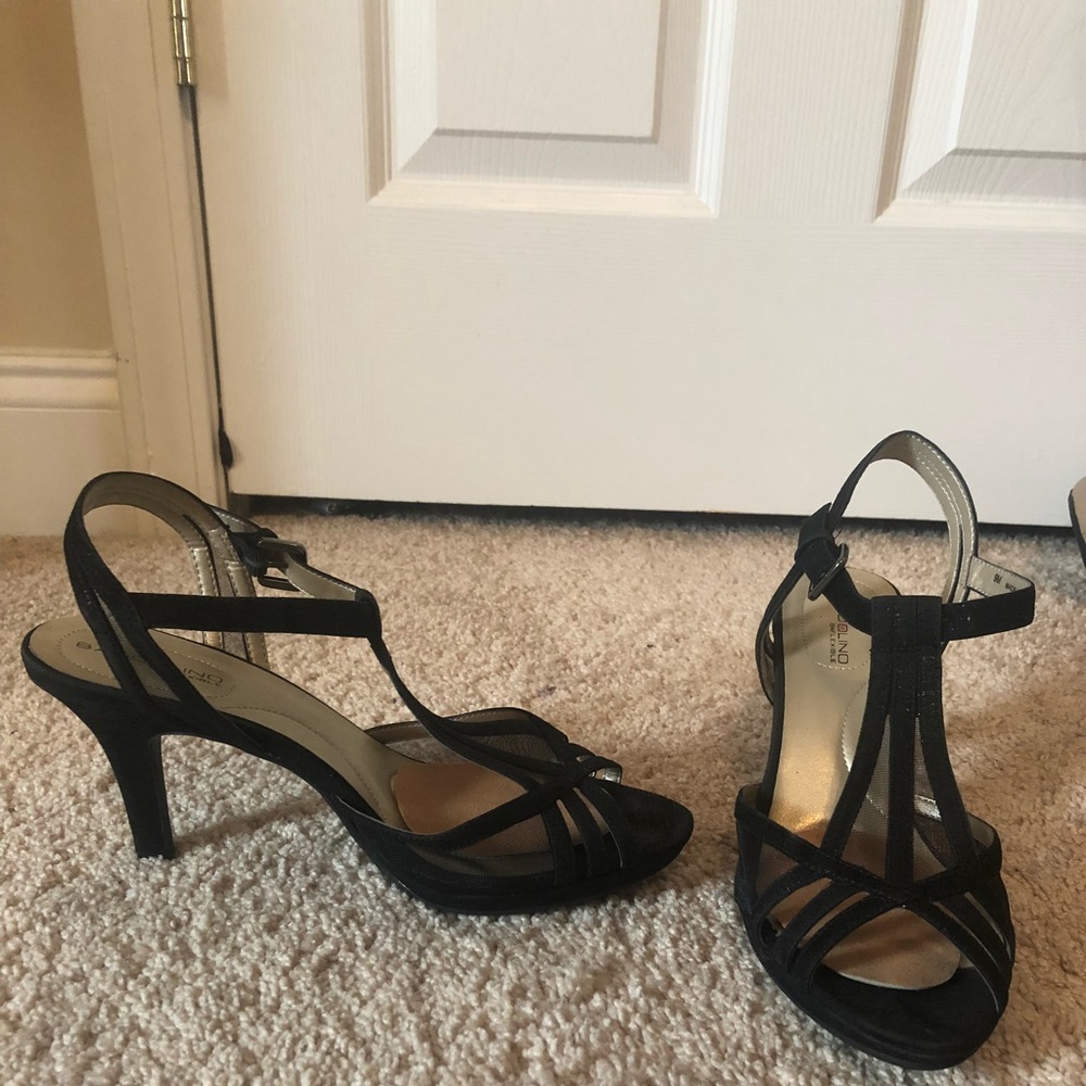 Black Bandolino Heels